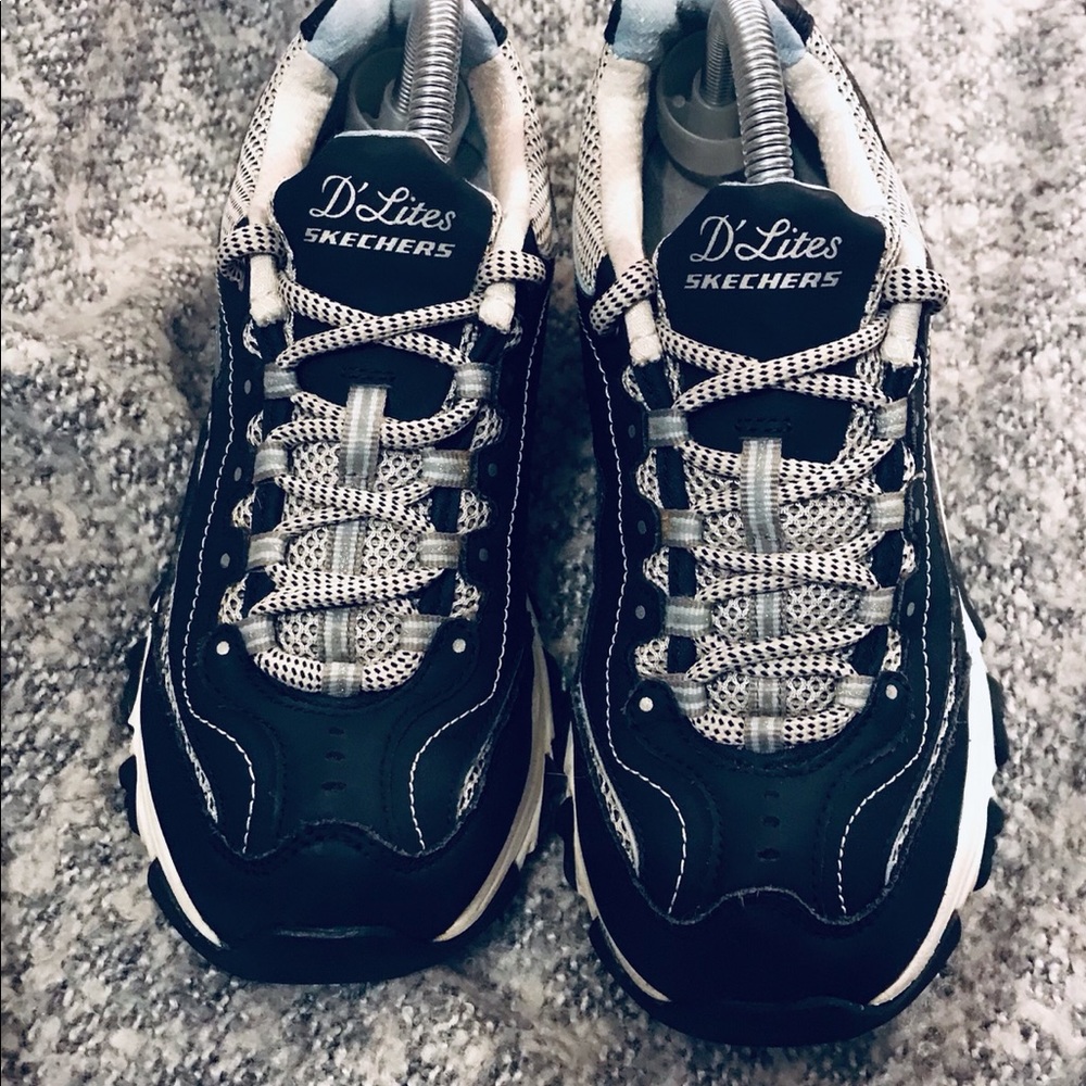 Skechers D’Lites.